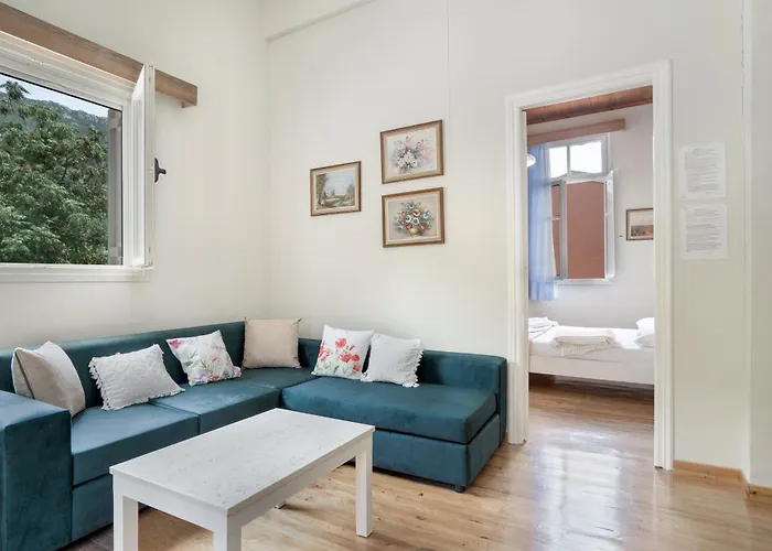 El Padre Nyaraló Szívrosz